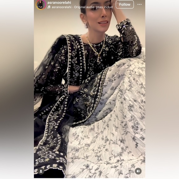 SUFFUSE BY SANA YASIR PAKISTANI LUXURY DESIGNER WEDDING FORMAL DRESS INDIAN - Picture 3 of 12